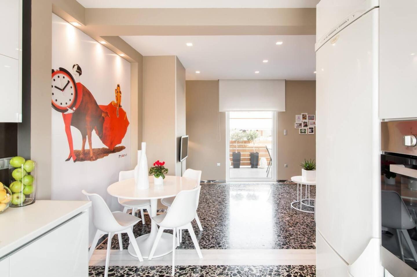 Ma Maison Nο 1, Penthouse, Acropolis And Lycabettus View, Ultra High Speed Internet 300 Mbps, 15' To Acropolis By Metro, 1' From Metro Station Athena Bagian luar foto