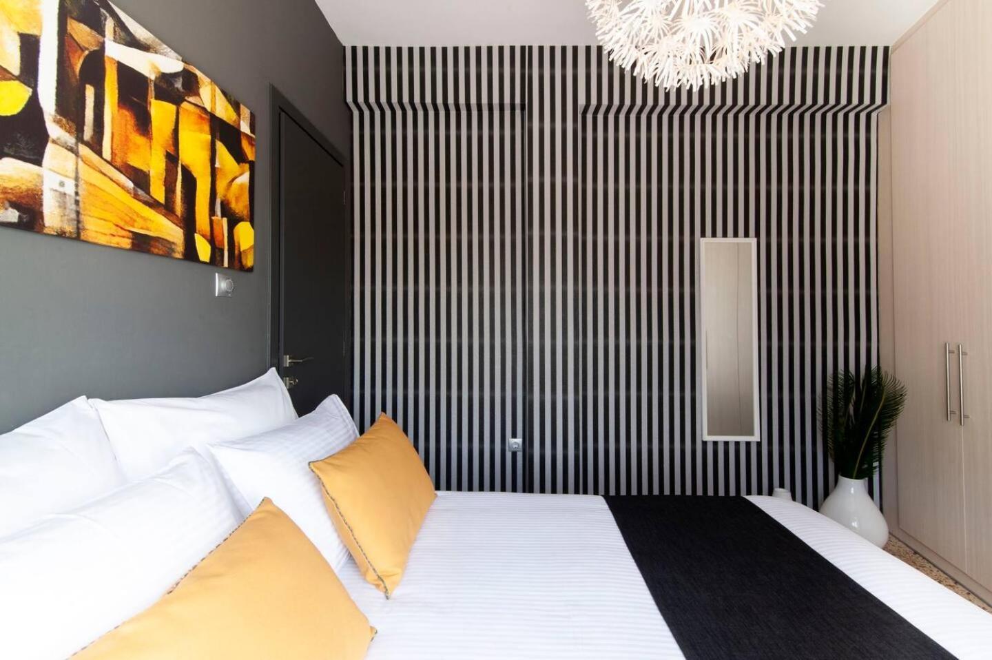 Ma Maison Nο 1, Penthouse, Acropolis And Lycabettus View, Ultra High Speed Internet 300 Mbps, 15' To Acropolis By Metro, 1' From Metro Station Athena Bagian luar foto