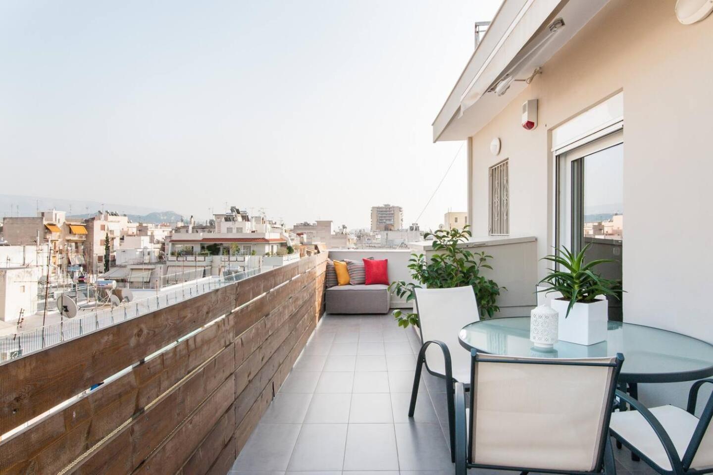 Ma Maison Nο 1, Penthouse, Acropolis And Lycabettus View, Ultra High Speed Internet 300 Mbps, 15' To Acropolis By Metro, 1' From Metro Station Athena Bagian luar foto