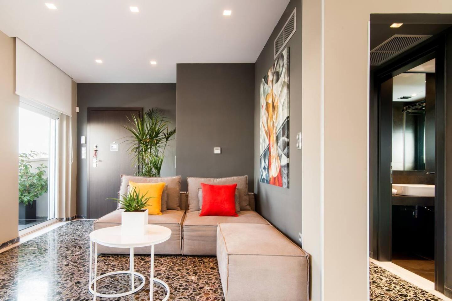 Ma Maison Nο 1, Penthouse, Acropolis And Lycabettus View, Ultra High Speed Internet 300 Mbps, 15' To Acropolis By Metro, 1' From Metro Station Athena Bagian luar foto